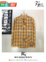 BURBERRY SHIRT / BURBERRY LONG SLEEVE VINTAGE CHECK SHIRT เสื้อเชิ้ตแขนยาวแบรนด์เบอเบอรี่ ลายสก็อตสุด classic เรียบหรู ดูดี ภูมิฐานมากๆค่ะ สินค้านำเข้าคุณภาพเทียบแท้ งานสวยเทพ เนื้อผ้าอย่างดี เป๊ะมาก รับประกันความพอใจเลยนะคะ ใส่เป็นเชิ้ตติดกระดุมเนี๊ยบๆ ห