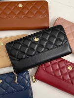 กระเป๋าสตางค์ Size ยาว ซิปรอบ สวยรับเงินมากใบนี้ คอนเฟิร์ม 💵💵 ใครกำลังหากระเป๋า size ห้ามพลาดนะคะ หนังสวยจริงๆ หนังวัวแท้ ตีตาราง นิ่ม ฟู ใช้หนังเกรดดีที่สุด สวยมาก KEEP • Super Rich ( Long )• กระเป๋า สตางค์ขนาดยาว ซิปรอบ ภายใน จุของคุ้ม ใ