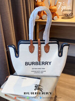 BURBERRY CANVAS TOTE BAG *ซื้อ1ได้ถึง2ใบ งานพรีเมียมกิ้ฟท์เคาเตอร์น้ำหอมต่างประเทศ