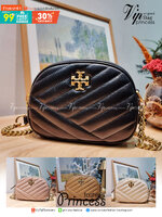 TORY BURCH KIRA CHEVRON SMALL CAMERA BAG / TORY CAMERA BAG / TORY BAG พร้อมส่ง 4 สี กระเป๋าสะพายทรงกล้อง ขนาดกะทัดรัด ไซส์สะพายคล่องตัว ดูหรู ลูกคุณหนู