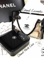 Chanel VIP Beaute Clear Transparent Cosmetic Bag & Chanel Cosmetic Hard Case Square With Zip ReStock..Best Seller!!! ซื้อ1ได้ถึง2ใบ...SET หายาก Vip. gift ของแท้ Limited Edition จากผลิตภัณฑ์ Chanel Lelift จากเคาเตอร์ต่างประเทศ ราคาสุดคุ้ม มาพร้อมถุงพลาสติก