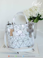 David Jones กระเป๋าสะพายข้างดีไซน์เกร๋มาก สีสวยหรูมาก ขนาดกะลังดีเลย รุ่นขายดี ลาย Limited edition