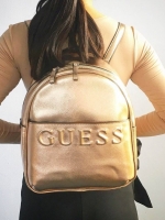 NEW!!! GUESS WOMAN'S BACKPACK ใครไม่มีจัดว่าพลาด!! กระเป๋าเป้ขนาดกระทัดรัดสำหรับสาวๆสากวก guess วัสดุทำจากหนัง PU นำหนักเบา เพิ่มความสะดุดตาด้วยโลโก้แบรนด์ปั้มตัวนูนสายสะพายหลังปรับเลื่อนได้ ภายในจุของได้เยอะ มีช่องกระเป๋าเล็กภายใน