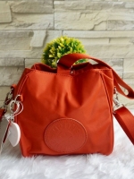 NEW ARRIVAL! Kipling 2Way Mini Bucket Bag กระเป๋าถือหรือสะพาย 2Way ขนาดมินิรุ่นใหม่ทรงขนมจีบวัสดุ Nylon & Polyester 100% น้ำหนักเบา พวงกุญแจรูปหัวใจปั้มแบรนด์คอลเลคชั่นพิเศษถอดแยกใช้ได้ เปิดปิดสไตล์ Drawstring มีกระดุมคาดกลาง ภายในมีโลโก้ ช่องซิป ช่องใส่ข