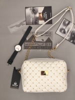 shoulder bagจากแบรนด์ KEEPBAG หนัง สวยๆ มาฝากด้วยน๊า ทรงคลาสสิคมาก เห็นแล้ว #เลิฟเลย 😍 ตัวกระเป๋าขนาดกำลังดี ภายในมีช่องเก็บของคะ ใบนี้แนะนำเลย สวยมาก