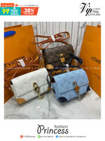 ORI หนังแท้ | LV Steamer crossbody bag Monogram Canvas / LV Trunk Bag กระเป๋าสะพาย กระเป๋าสตางค์แบบสะพายรุ่น Steamer รังสรรค์จาก Monogram แคนวาส แต่งขอบหนัง Aged Natural และฮาร์ดแวร์สีทอง