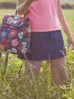 Cath Kidston Backpack Bag กระเป๋าถือหรือเป้สะพายหลัง วัสดุCanvas+Polyester อย่างดี เนื้อหนา น้ำหนักเบา ประดับโลโก้ด้านหน้า เปิดปิด ด้วยกระดุมเเม่เหล็กทั้งด้านนอก/ใน มีช่องซิปด้านหน้าใส่ กระเป๋าสตางค์ หรือมือถือได้ หัวซิปหนังปั๊มโลโก้ ภายในมี ช่องเล็ก 1 ช่