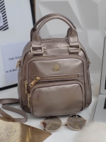 New arrival • KEEP Veeva Backpack • 🎒👟กระเป๋าเป้หนังแกะสังเคราะห์ นิ่มๆ ปรับ ถือ/สะพายได้หลากหลายการใช้งานคะ 👑กระเป๋าเป้สวยๆ 3in1 ปรับการใช้งานได้หลากหลายรูปแบบ ใบนี้ ร้านแนะนำเลยคะ ตัวกระเป๋าเป็นหนังแกะสังเคราะห์ นิ่มมาก น่ำหนักเบ