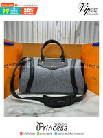 ORI หนังแท้ | LV Biker PM bag กระเป๋าสะพาย ใหม่ล่าสุดเปิดตัวโดดเด่นใน Spring -Summer 2025 ได้แรงบันดาลใจมาจากเสื้อแจ็คเก็ตไบเกอร์สุดไอคอนิก โทนสีคลาสสิกเหนือกาลเวลาไอเท็มหลักเปี่ยมสไตล์ประจำฤดูกาลนี้และในอนาคต