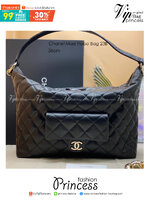 Chanel Maxi Hobo Bag 23B 36cm ออริสลับแท้ ใช้งานต่างประเทศได้ งานเกรดหนังสวย อะไหล่ทองสวยหรู กระเป๋าสะพายทรงโฮโบใบใหญ่ จุของได้เยอะ มี 2 ขนาดกำลังสวย ดีไซน์ใหม่ 2023 ตัวแม่ตัวมัม ห้ามพลาดเลยค่า