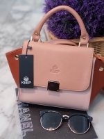 Best Seller !! ทรงที่ขายดีที่สุด #2in1 กระเป๋า KEEP mini office handbag ทรงสวย ทันสมัย -ปรับใช้ได้ถึงสองทรงคะ เก็บด้านข้างกระเป๋าได้ -ใช้หนังแกะสังเคราะห์ เนื้อดีมาก -ขนาดกะทัดรัด น้ำหนักเบา -ภายใน 2 ช่องซิป และช่องเก็บมือถือ แยกเก็บ-ของเป็นระเบียบมากๆคะ 