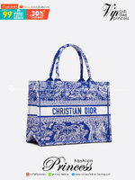 DIOR Book Tote Fluorescent Blue Toile de Jouy Reverse Embroidery เกรดออริจินอล ภาพสินค้าถ่ายจากงานขายจริงใช้งานต่างประเทศได้