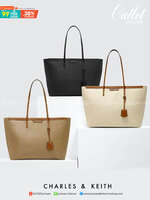 Charles & Keith Black Textured Tote Bag ฮอตฮิตตลอดกาลสำหรับรุ่นนี้ รุ่นยอดนิยม!! มากี่รอบกี่รอบก็ขายดี ใครไม่มีรุ่นนี้ติดตู้ไว้ถือว่าเชยมาก(!!) กระเป๋าสะพายทรง Shopping bag ใบใหญ่จุของได้ใจ น้ำหนักเบา โดดเด่นด้วย Textured วัสดุสานรอบใบ ตัดขอบหนัง สวยอยู่ท