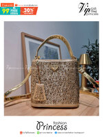 PRADA SMALL PANIER CRYSTAL EMBELLISHED TOTE BAG กระเป๋าสะพายทรงโท้ท ไซส์กำลังสวย หรูหรา โดดเด่น ถือออกงานก็ดูระยิบระยับเล่นแสง ทำให้ดูดีมีราคา