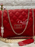 GUESS LOLLI CONVERTIBLE CROSSBODY BAG รุ่นแนะนำค่ะ!! กระเป๋าสะพายข้าง//ทบสายสะพายไหล่ได้ วัสดุหนังลายนวม ด้านหน้ามีอะไหล่โลโก้แบรนด์ เปิดปิดกระเป๋าแบบกระดุมแม่เหล็ก ภายในกว้างสามารถใส่ของจุ ใส่กระเป๋าสตางค์ใบยาวได้ค่ะ มีช่องซิปและช่องเล็กใส่ของจุกจิกน่ะค่