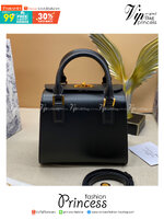 DIOR SMALL BOSTON BAG Black Box Calfskin / DIOR Box Bag พร้อมส่ง กระเป๋าสะพายทรงกล่อง New for Winter 2023 คอลผู้ดี สวยหรู ตอบโจทย์และแมทช์ได้กับทุกลุคทุกสไตล์