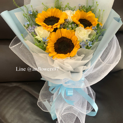 ช่อทานตะวันกับกุหลาบ