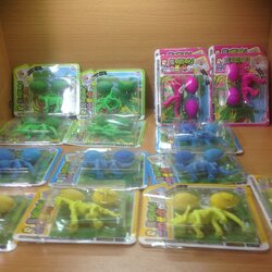 ชุดไดโนเสาร์และไข่ไดโนเสาร์แช่น้ำ2ฟอง