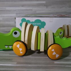 ตุ๊กตาสัตว์ล้อเลื่อน