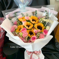 ช่อดอกไม้รับปริญญา