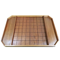 กระดานหมากรุกไทยไม้สักเซาะร่องมีที่วางหมากข้างกระดาน