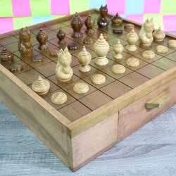 ชุดหมากรุกไทยกระดานลิ้นชักพร้อมตัวหมากรุกชุดคาณฑีวะ