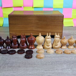 ชุดหมากรุกไทยชุดราเธยะพร้อมกล่องไม้แบบมีช่อง