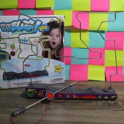 เกมขดลวดฝึกสมาธิ Beat the buzz