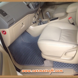 พรมปูพื้นรถยนต์TOYOTA VIGO 4D วีโก้ 4ประตู พรมลายกระดุม สีเทา เต็มคัน