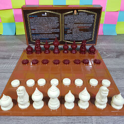 ชุดหมากรุกไทยปตท.(PTT) ตัวหมากรุกไทยพลาสติกอย่างดีพร้อมกระดานพลาสติกแบบพกพา