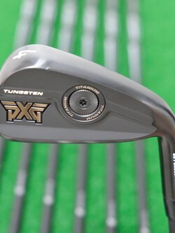 PXG 0311 P GEN7 BLACK IRON SET 4-PW - MITSUBISHI MMT 70 FLEX R