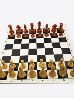 ชุดหมากรุกสากลทรงStaunton เกรดพรีเมี่ยมอย่างดีแบรนด์ Spruce-Tek พร้อมกระดานไวนิลช่อง 5x5 cm.