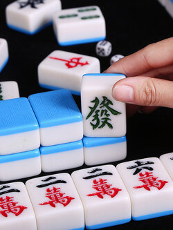 ไพ่นกกระจอก หม่าจง Mahjongเบอร์#36 พร้อมถุงกระเป๋าผ้า ครบชุด144 ตัว