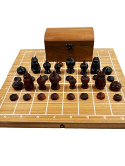 ชุดหมากรุกไทยตัวหมากรุกไทยไม้ชุดสหัสเดชะพร้อมกล่อง