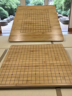 กระดานหมากล้อมแบบแผ่นกระดาน19x19เส้นและ13x13เส้นไม้แบบแผ่นหนา2cm.ขอบมน(กระดานโกะ)