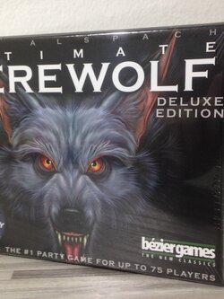 เกมการ์ดมนุษย์หมาป่า (Ultimate Werewolf Deluxe Edition)