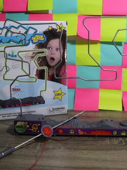 เกมขดลวดฝึกสมาธิ Beat the buzz