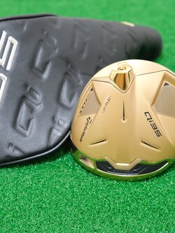 2025 TAYLORMADE QI35 MAX DESIGNER SERIES MATTE GOLD 9.0* DRIVER - HEAD ONLY + HEADCOVER