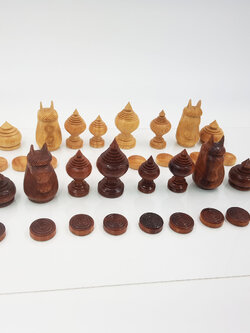 ตัวหมากรุกไทยไม้ชุดกุมภัณฑ์ ครบชุดไม้แดงและไม้ยางเกรดเอ