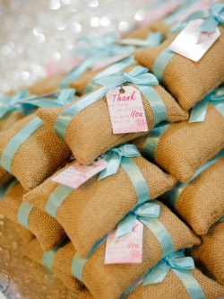 กระสอบข้าวสารของชำร่วย ขนาด 9x12 ซม. บรรจุข้าวหอมมะลิ 2 ขีด