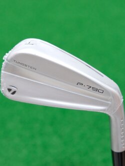 NEW TAYLORMADE P790 20° #4 IRON - HEAD ONLY
