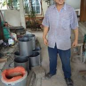เตาเศรษฐีชีวมวลนวัตกรรมประหยัดพลังงานใช้ได้ทั้งฟืนและถ่าน