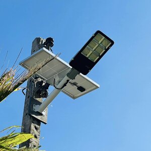 ชุดโคมไฟถนนโซล่าเซลล์ (Solar Street Light) สว่าง ประหยัด