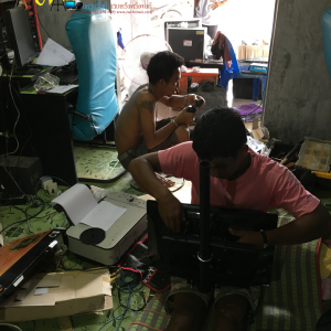 งานติดตั้งขาแขวน TV ขาแขวนโปรเจ็ค