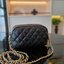 Chanel Camera Bag / CHANEL VIP CROSSBODY CHAIN BAG กระเป๋าทรงสะพายข้าง ที่กำลังมาแรงมาในตอนนี้ ตัวกระเป๋าเป็นกระเป๋าสตางค์หนังพียูพรีเมี่ยมลายคาเวียร์ อะไหล่ทองทั้งใบ