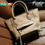 LONGCHAMP MINI MAILBOX TOP HANDLE BAG กระเป๋าถือหรือสะพายรุ่นใหม่ล่าสุด โดดเด่นด้วยดีไซน์คลาสสิควัสดุ Polyamide & Leather หนังแท้เนื้อหนานุ่มหนังขึ้นลายสวยหรูดูดียืดหยุ่นแข็งแรง