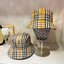 BURBERRY BUCKET HAT / Burberry Vintage Check Cotton Blend Bucket Hat หมวกทรงบัคเก็ต ทรงฮิตใช้ได้ทั้งหญิง/ชาย unisex bucket hat งานเกรดออริสวยงาม การตัดเย็บประณีต เนื้อผ้าคุณภาพดี ภาพสินค้าถ่ายจากงานขายจริง ใช้งานต่างประเทศได้