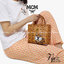 M.C.M Toni Shopper in New Year Tiger Visetos รุ่นใหม่ล่าสุด เฉลิมฉลองวันปีใหม่ทางจันทรคติด้วยการใช้สัญลักษณ์ประจำราศีปี 2022 อย่างสนุกสนาน ด้วยดวงตาเพชรของบาวาเรียที่แสดงถึงความทะเยอทะยานอันเจิดจ้า Tiger สวยก่อนใครเลยค่ะ พร้อมส่งที่ไทย ที่นี่ที่เดียวเลย พ