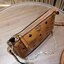 M.C.M MILLIE TOP ZIP CROSSBODY IN VISETOS รุ่นหายากที่สาวๆตามหา เพราะดีไซน์ยูนิค เรียบแต่มีดีเทลความหรู ๆ กระเป๋าสะพายที่มาพร้อมสาย 2 แบบ สายโซ่คล้องไหล่ คล้องแขน และสายหนัง crossbody ให้ปนับใช้ได้ตามใจชอบ วัสดุหนังแคนวาสคุณภาพดี ใช้งานง่ายด้วยซิป ใส่โทรศ