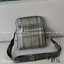 Burberry New Men's Casual Messenger Bag Printed Shoulder Bag / BURBERRY CROSSBODY VINTAGE BAG 2022 พร้อมเป็นของขวัญ มอบให้คุณผู้ชายแล้วค่ะ วัสดุหนังโทนสีสุภาพ คลาสสิก